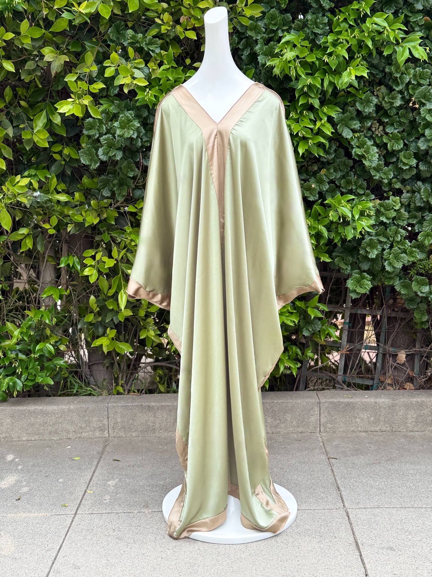 Queen Supreme Kaftan (PRE-ORDER-SHIPS 6/15)